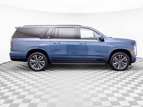 New 2026 Cadillac Escalade ESV Sport w/ Touring Package AWD/4WD image 6