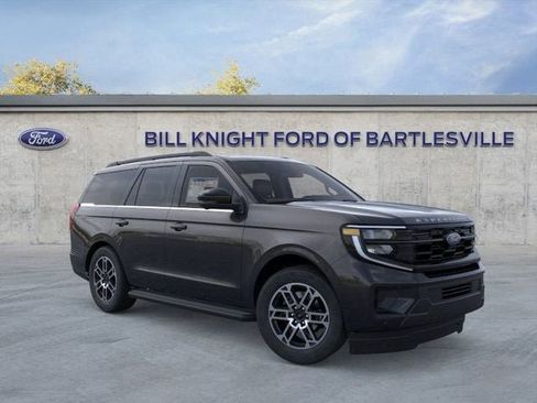 New 2025 Ford Expedition Active image 1