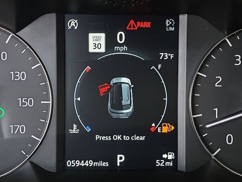 Used 2019 Land Rover Range Rover Velar S image 37