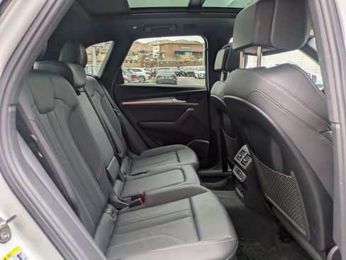 Certified 2025 Audi Q5 2.0T Premium image 27