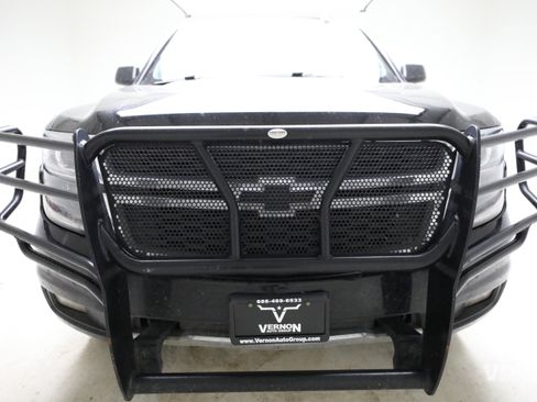 Used 2017 Chevrolet Tahoe LT w/ Z71 Midnight Edition image 7