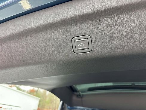 New 2026 GMC Yukon XL Denali w/ Advanced Technology Package image 5