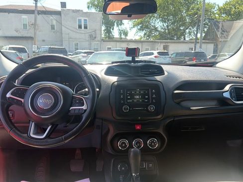 Used 2016 Jeep Renegade Latitude AWD/4WD image 11