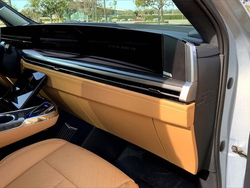 New 2025 Cadillac Escalade IQ Luxury 2 image 31