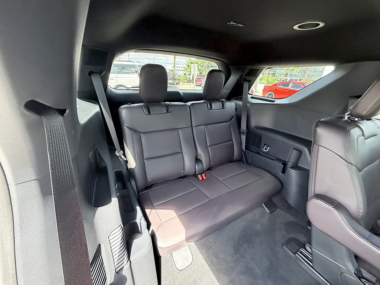 Used 2026 Ford Explorer Platinum RWD image 16