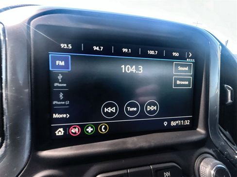 Used 2022 Chevrolet Silverado 1500 LT image 22