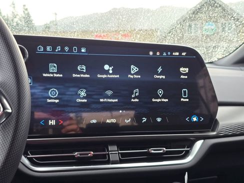 Used 2025 Chevrolet Equinox EV LT image 26