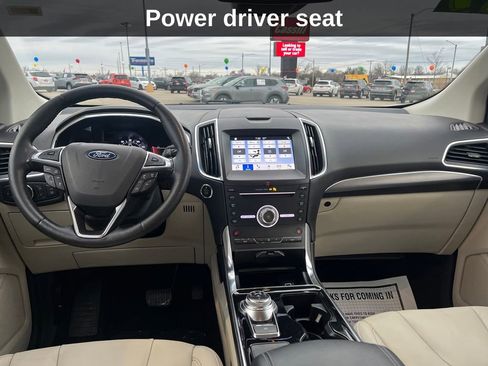 Used 2019 Ford Edge Titanium w/ Cold Weather Package image 18