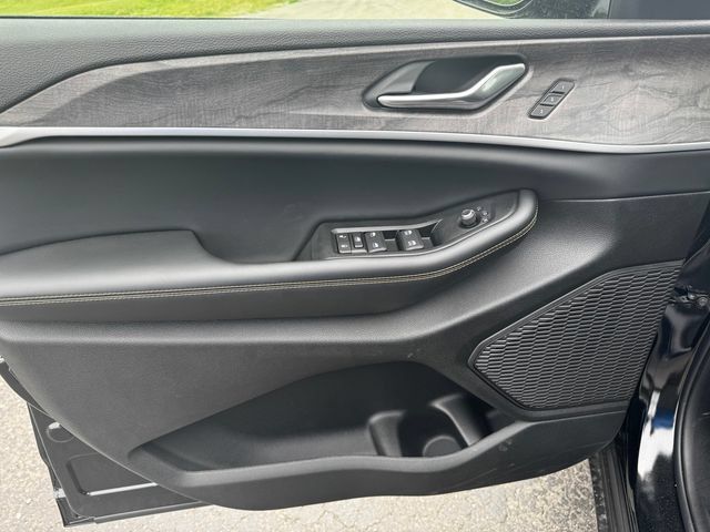 New 2026 Jeep Grand Cherokee Limited AWD/4WD image 21