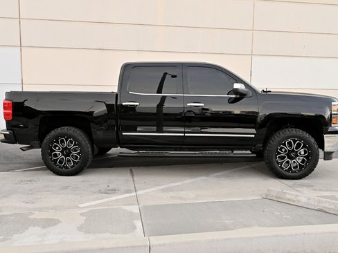 Used 2015 Chevrolet Silverado 1500 LTZ AWD/4WD image 7
