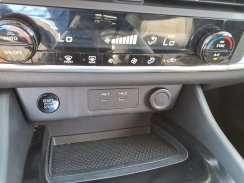 Used 2024 Nissan Rogue SV AWD/4WD image 21