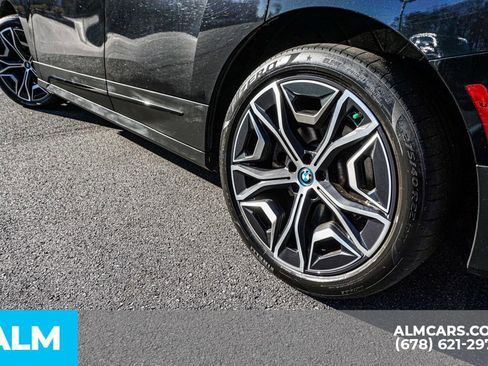 Used 2023 BMW iX xDrive50 image 15