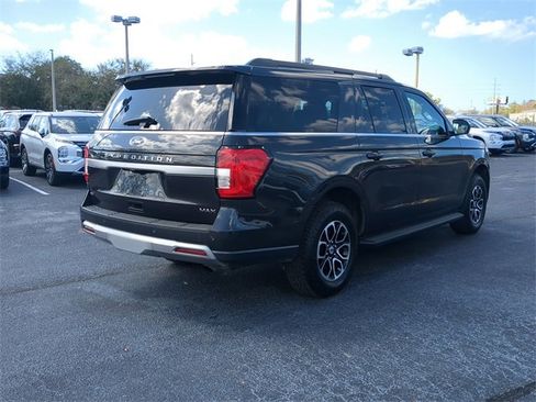 Used 2024 Ford Expedition Max XLT image 6