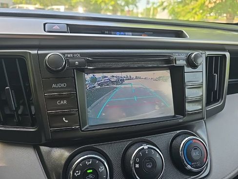 Used 2014 Toyota RAV4 LE AWD/4WD image 26