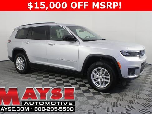 New 2025 Jeep Grand Cherokee L Laredo image 1