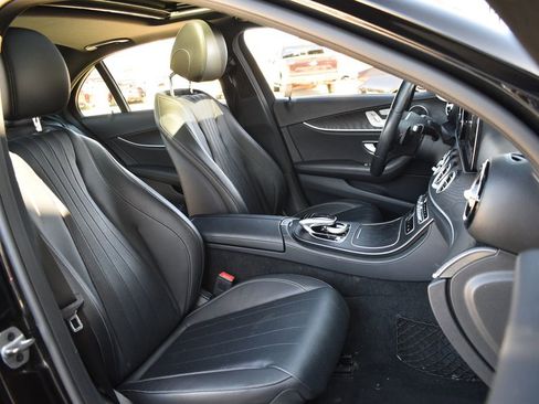 Used 2019 Mercedes-Benz E 300 4MATIC w/ Convenience Package image 38