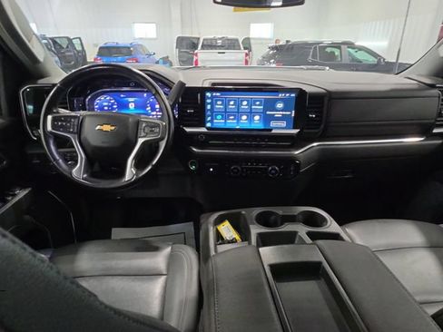 Used 2024 Chevrolet Silverado 3500 LTZ AWD/4WD image 9