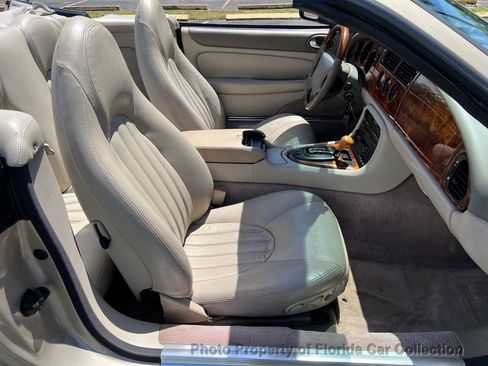 Used 1999 Jaguar XK8 Convertible RWD image 52