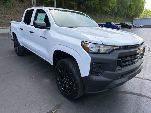 New 2026 Chevrolet Colorado W/T w/ WT Custom Package AWD/4WD image 5