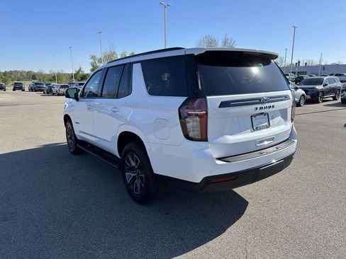 Used 2023 Chevrolet Tahoe Z71 w/ Luxury Package AWD/4WD image 4