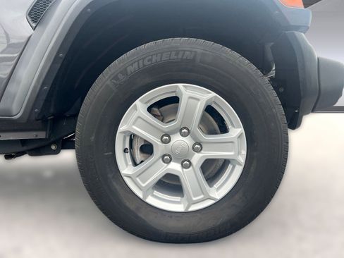 Used 2021 Jeep Wrangler Unlimited Sport image 10