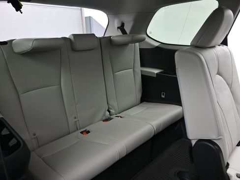 Used 2025 Toyota Grand Highlander AWD Hybrid image 14