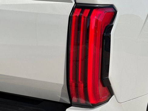 New 2026 Toyota Tundra Limited AWD/4WD image 13