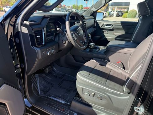 New 2026 GMC Sierra 1500 AT4X w/ LPO, Black Badging Package image 11
