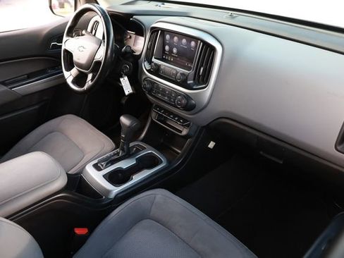 Used 2020 Chevrolet Colorado LT w/ Safety Package image 21