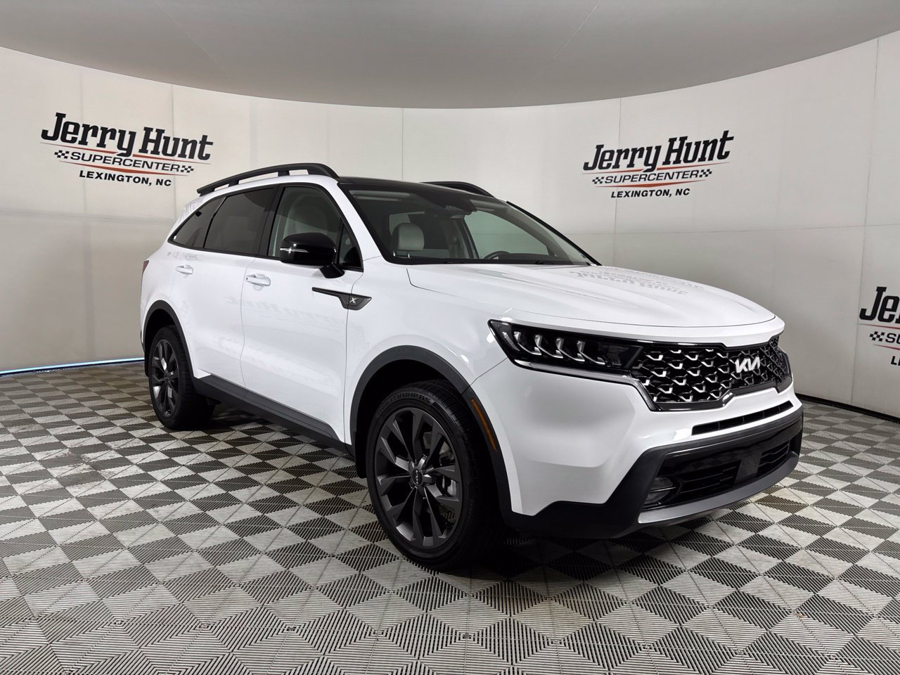 Used 2023 Kia Sorento X-Line EX AWD/4WD image 3