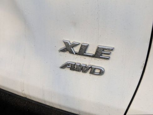 Used 2019 Toyota RAV4 XLE Premium w/ Cold Weather Package image 8