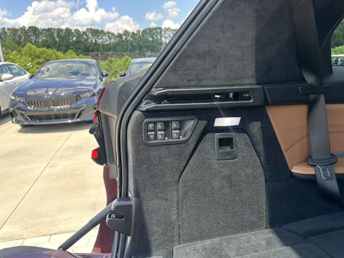 Used 2026 BMW X7 xDrive40i AWD/4WD image 25