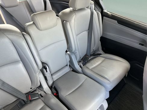 Certified 2024 Honda Odyssey EX-L image 18
