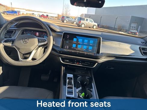 Used 2024 Volkswagen Atlas Cross Sport SE w/ Panoramic Sunroof Package image 8