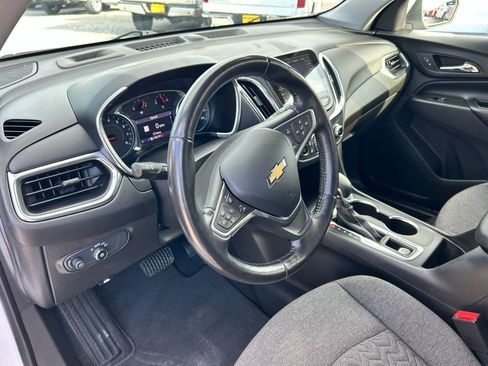Used 2022 Chevrolet Equinox LT image 6