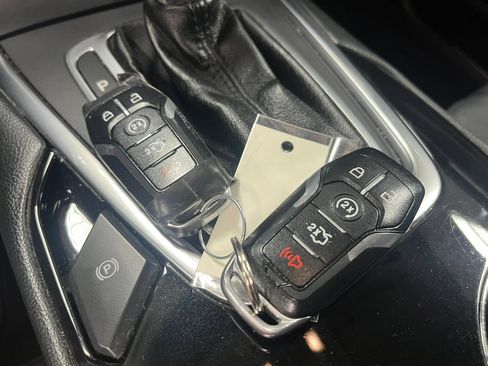 Used 2015 Ford Edge Titanium w/ Equipment Group 301A image 23