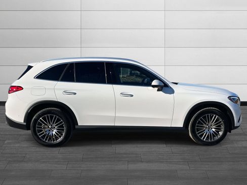 Used 2026 Mercedes-Benz GLC 300 4MATIC image 2