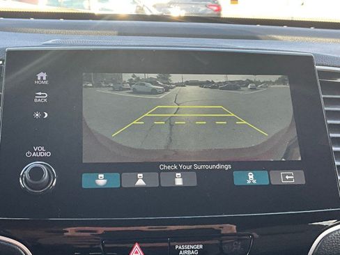 Used 2021 Honda Pilot Touring image 21