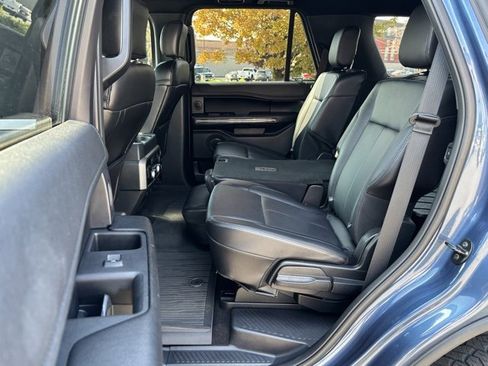 Used 2018 Ford Expedition XLT w/ Equipment Group 202A image 13