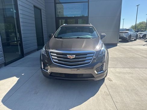 Used 2019 Cadillac XT5 Luxury image 2