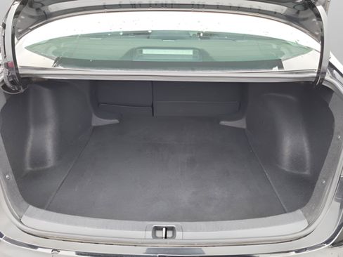 Used 2024 Toyota Corolla LE image 8