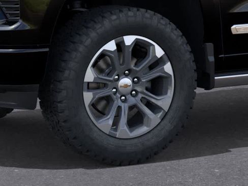 New 2026 Chevrolet Silverado 1500 High Country w/ Technology Package AWD/4WD image 9