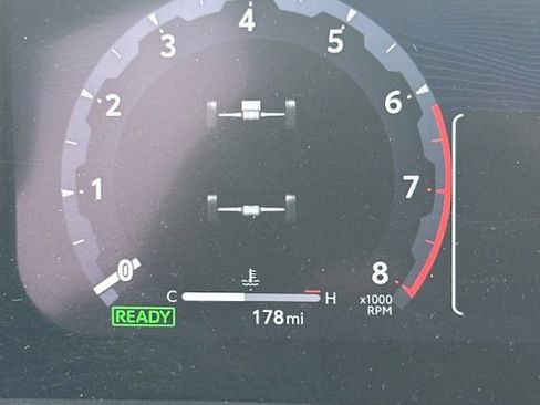 Used 2024 Toyota Tacoma TRD Sport w/ TRD Sport Upgrade Package image 20