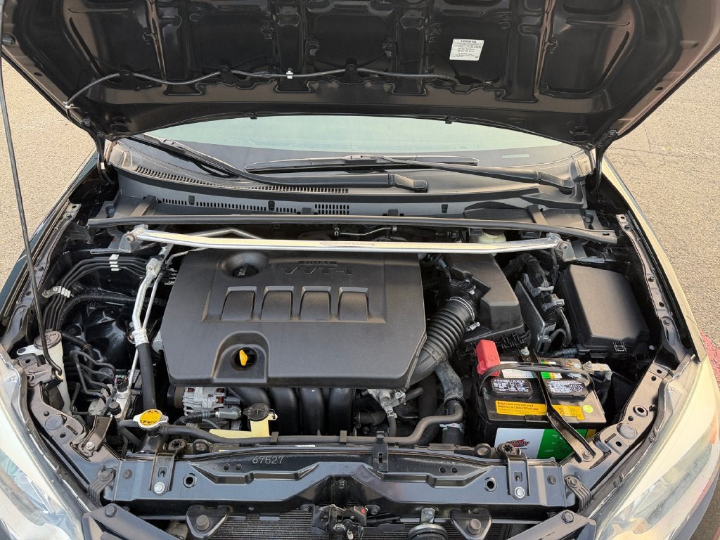 Used 2016 Toyota Corolla S Special Edition FWD image 29