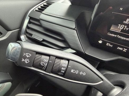 Certified 2024 GMC Acadia AT4 w/ Luxury Package image 26