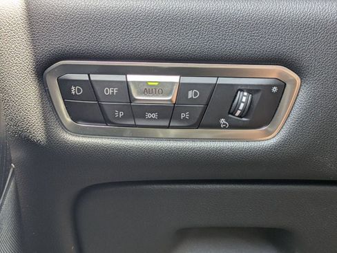 Used 2022 BMW X7 xDrive40i w/ Premium Package AWD/4WD image 12