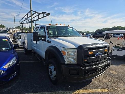 Used 2015 Ford F550 2WD Crew Cab Super Duty image 1