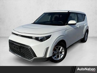 Used 2023 Kia Soul LX w/ LX Technology Package