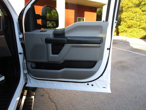 Used 2021 Ford F250 XL w/ STX Appearance Package image 28