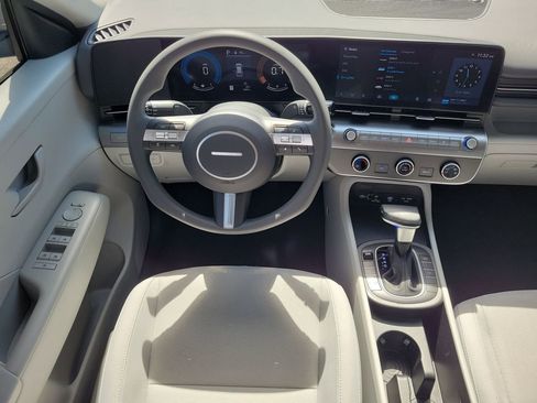 Used 2026 Hyundai Kona SE image 14